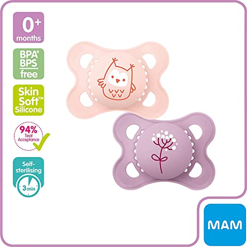 MAM Night Soothers 0+ Months (Pack of 2), Glow in the Dark Baby Soothers with Self Sterilising Travel Case, Newborn Essentials, Blue/White, (Designs May Vary)