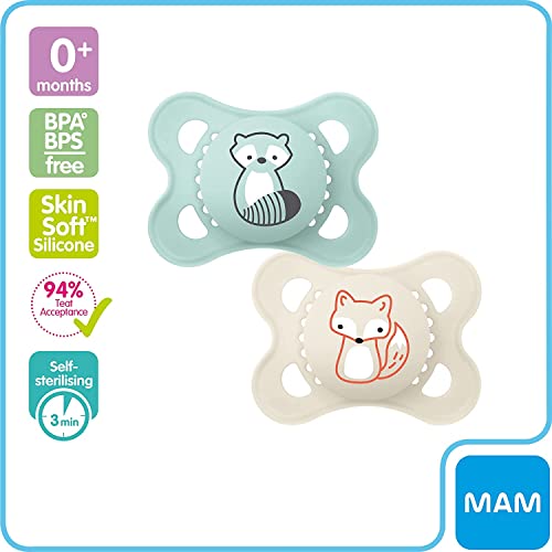 MAM Night Soothers 0+ Months (Pack of 2), Glow in the Dark Baby Soothers with Self Sterilising Travel Case, Newborn Essentials, Blue/White, (Designs May Vary)